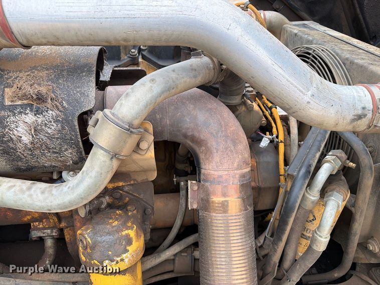 image for item EA0545 2005 Caterpillar 740 articulated haul truck