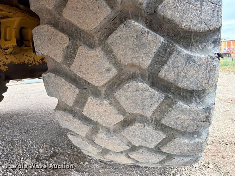image for item EA0545 2005 Caterpillar 740 articulated haul truck