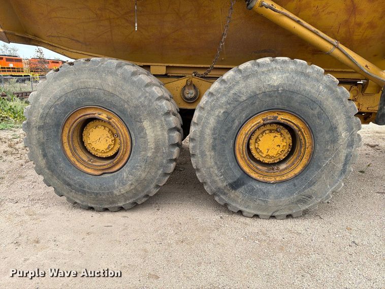 image for item EA0545 2005 Caterpillar 740 articulated haul truck