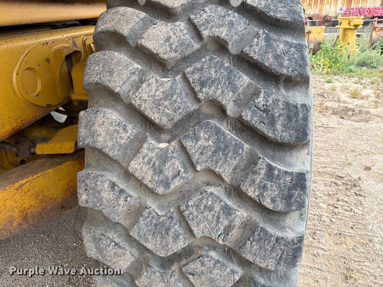 image for item EA0545 2005 Caterpillar 740 articulated haul truck