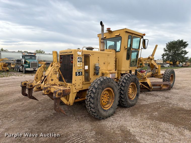 image for item EA0546 1982 Caterpillar 140G motor grader