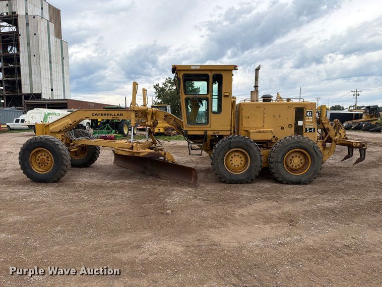 image for item EA0546 1982 Caterpillar 140G motor grader