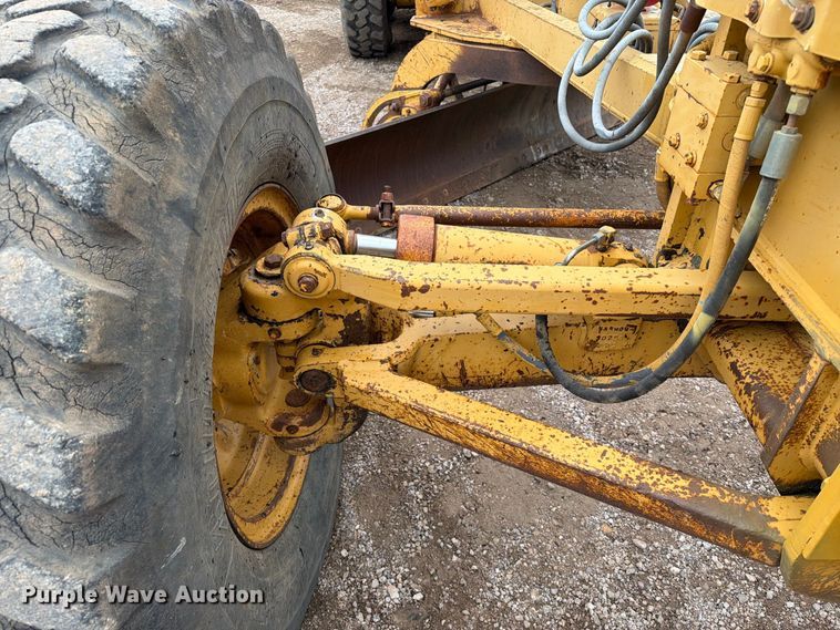 image for item EA0546 1982 Caterpillar 140G motor grader