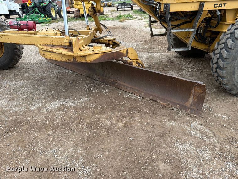 image for item EA0546 1982 Caterpillar 140G motor grader