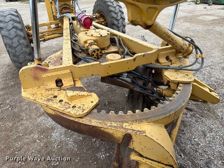 image for item EA0546 1982 Caterpillar 140G motor grader