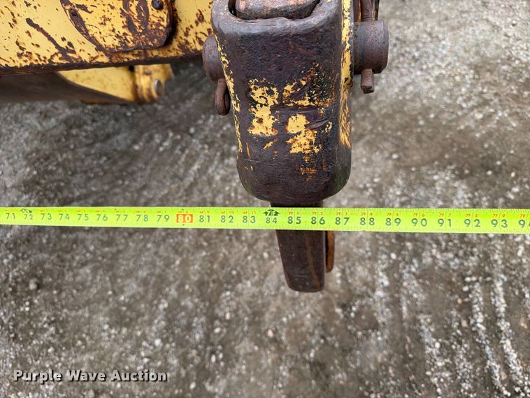 image for item EA0546 1982 Caterpillar 140G motor grader