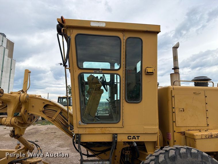 image for item EA0546 1982 Caterpillar 140G motor grader