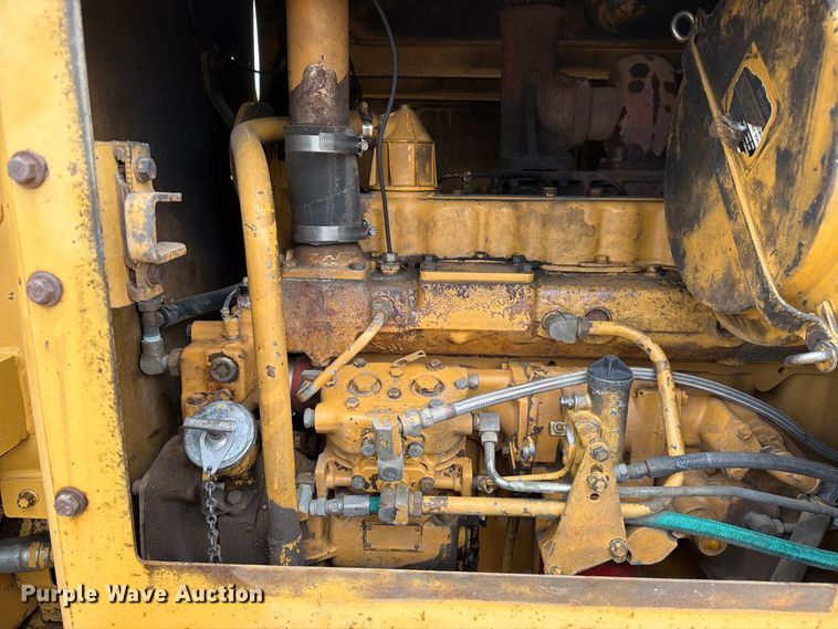 image for item EA0546 1982 Caterpillar 140G motor grader