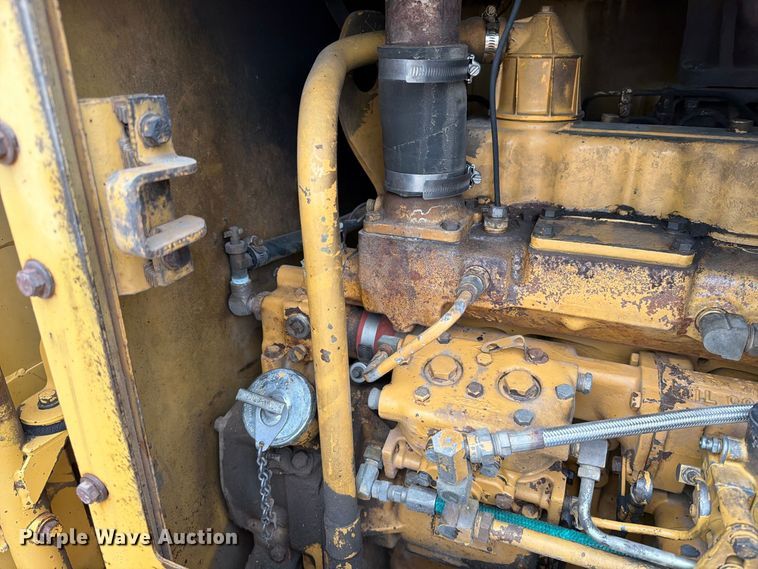 image for item EA0546 1982 Caterpillar 140G motor grader