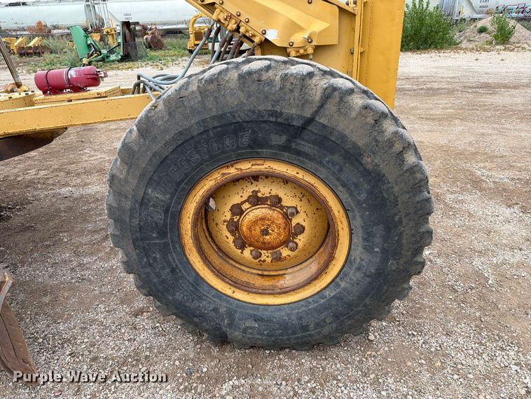 image for item EA0546 1982 Caterpillar 140G motor grader