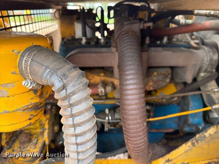 image for item EA0547 Towmotor 601PG5024 forklift