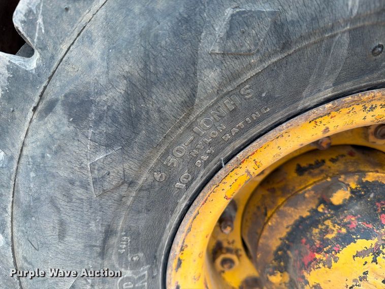 image for item EA0547 Towmotor 601PG5024 forklift