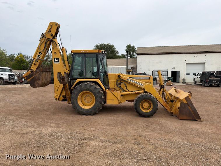 image for item EA0549 1993 John Deere 710D backhoe