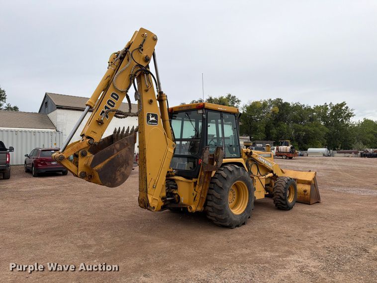 image for item EA0549 1993 John Deere 710D backhoe