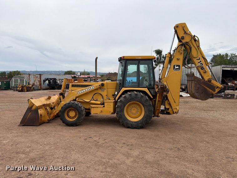 image for item EA0549 1993 John Deere 710D backhoe