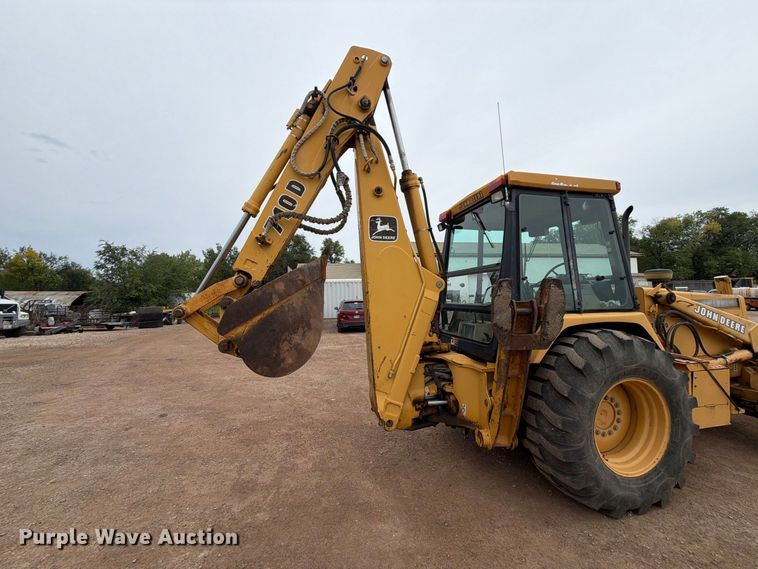 image for item EA0549 1993 John Deere 710D backhoe
