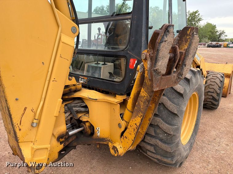 image for item EA0549 1993 John Deere 710D backhoe