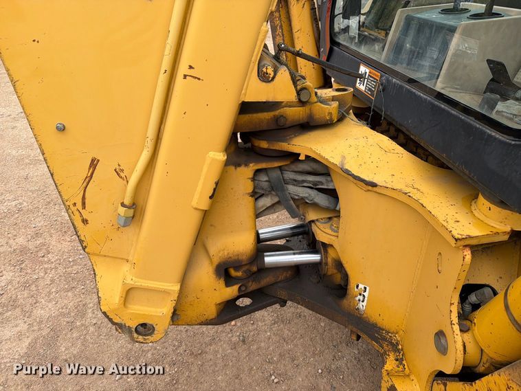 image for item EA0549 1993 John Deere 710D backhoe