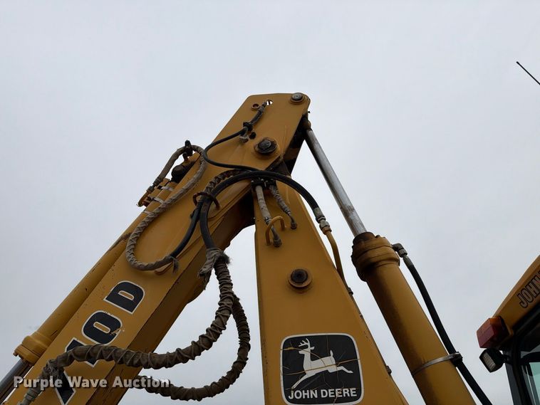 image for item EA0549 1993 John Deere 710D backhoe