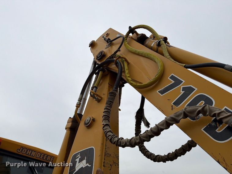 image for item EA0549 1993 John Deere 710D backhoe