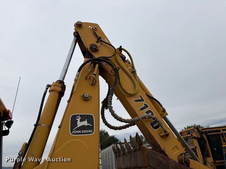 image for item EA0549 1993 John Deere 710D backhoe