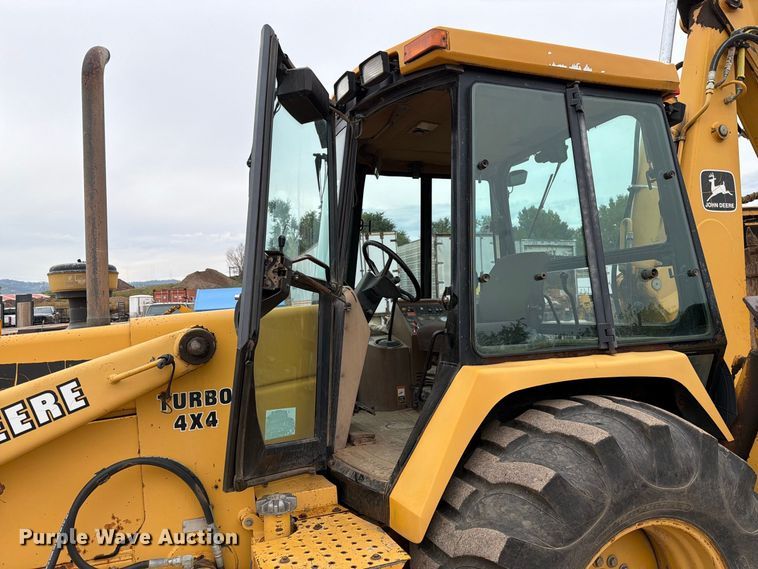image for item EA0549 1993 John Deere 710D backhoe