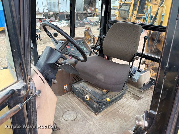image for item EA0549 1993 John Deere 710D backhoe
