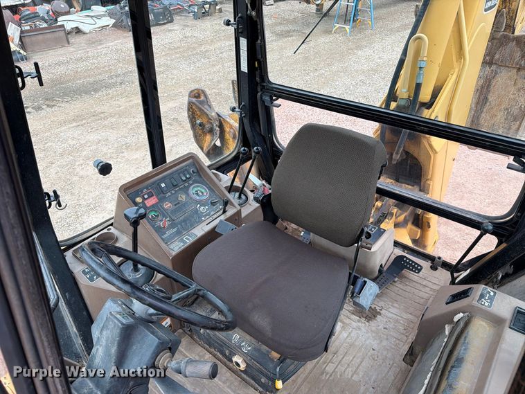 image for item EA0549 1993 John Deere 710D backhoe