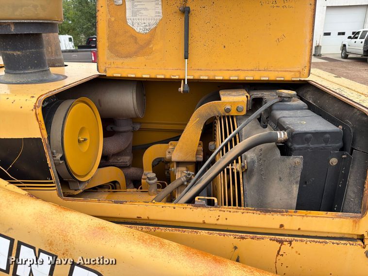 image for item EA0549 1993 John Deere 710D backhoe