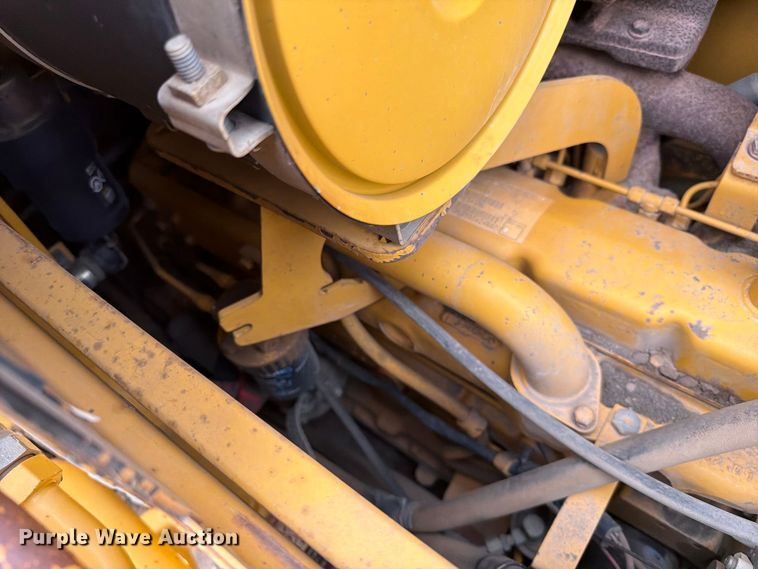image for item EA0549 1993 John Deere 710D backhoe