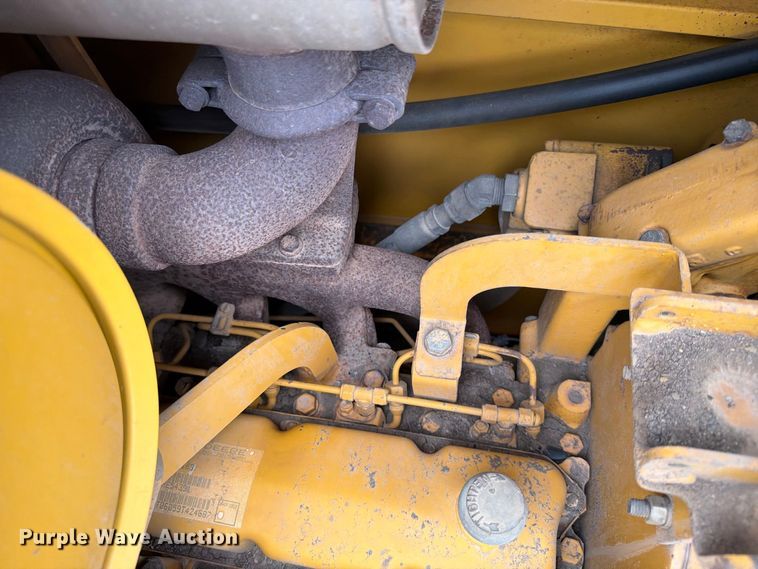 image for item EA0549 1993 John Deere 710D backhoe