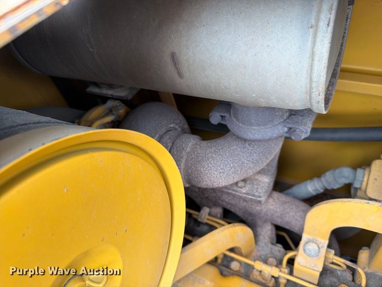 image for item EA0549 1993 John Deere 710D backhoe