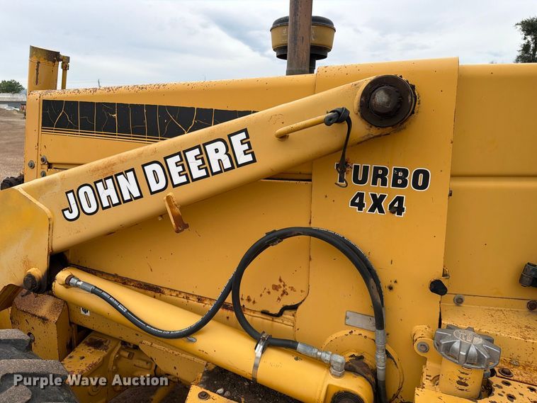 image for item EA0549 1993 John Deere 710D backhoe
