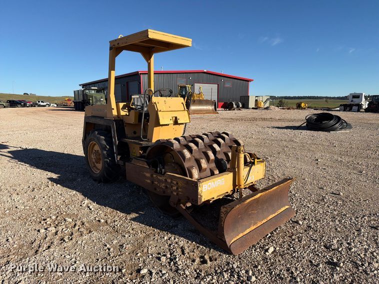 image for item EA0552 1988 Bomag BW142PDB single drum vibratory roller