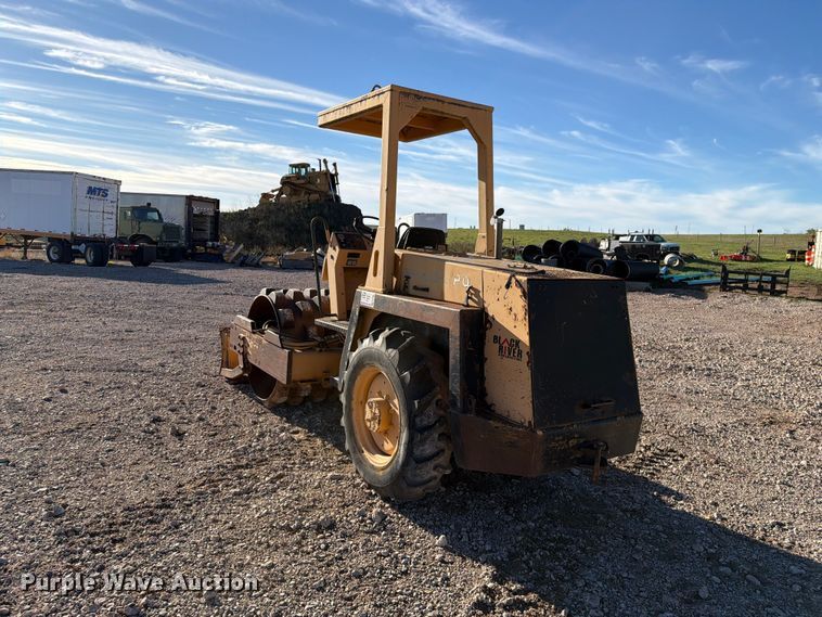 image for item EA0552 1988 Bomag BW142PDB single drum vibratory roller