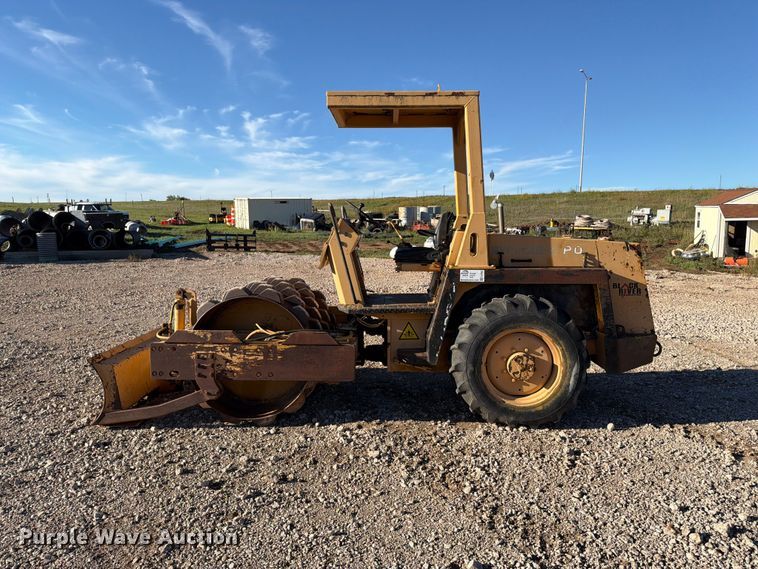 image for item EA0552 1988 Bomag BW142PDB single drum vibratory roller