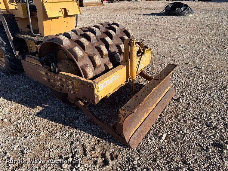 image for item EA0552 1988 Bomag BW142PDB single drum vibratory roller