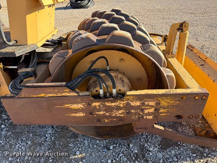 image for item EA0552 1988 Bomag BW142PDB single drum vibratory roller