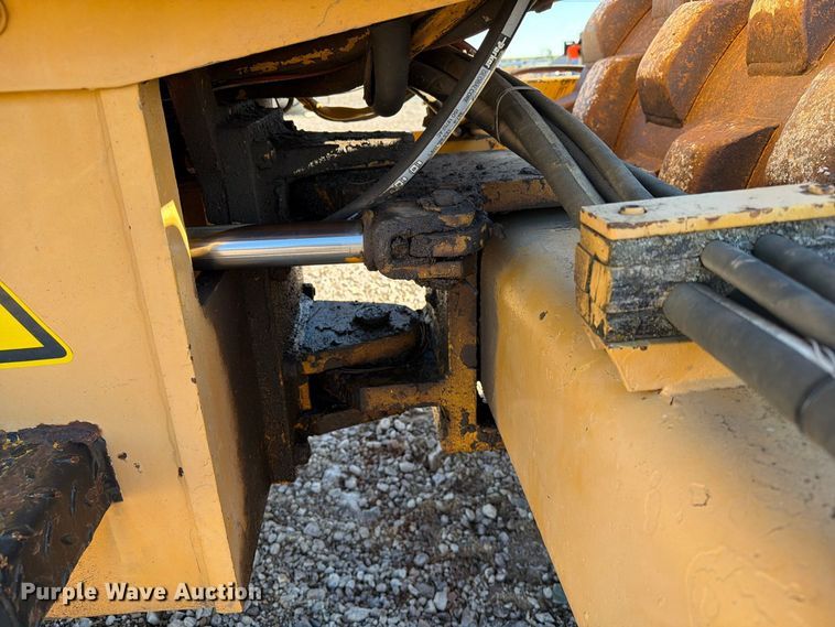 image for item EA0552 1988 Bomag BW142PDB single drum vibratory roller