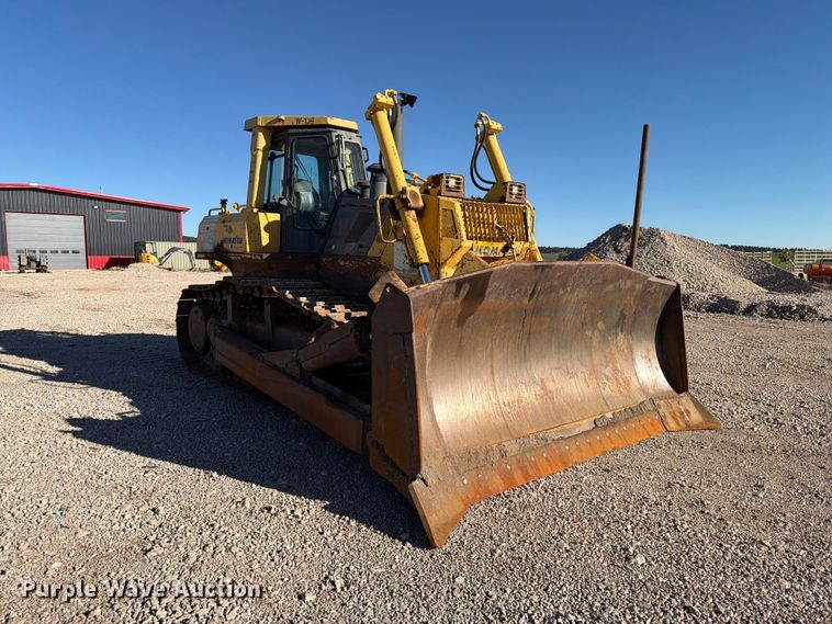 image for item EA0553 2001 Komatsu D155AX-5 dozer