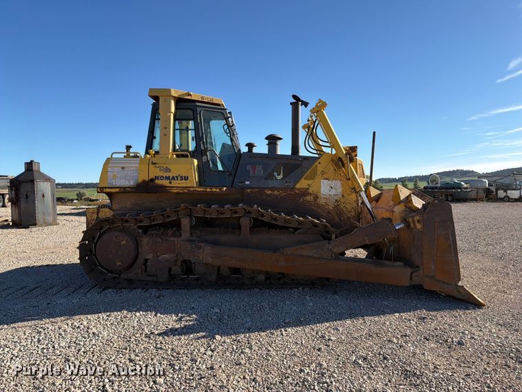 image for item EA0553 2001 Komatsu D155AX-5 dozer