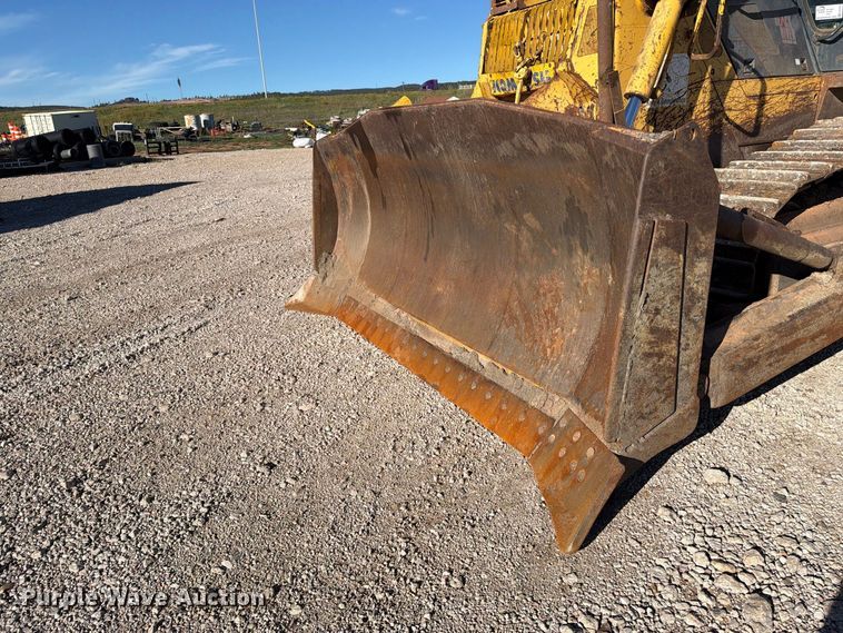 image for item EA0553 2001 Komatsu D155AX-5 dozer