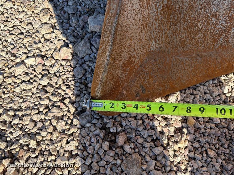 image for item EA0553 2001 Komatsu D155AX-5 dozer