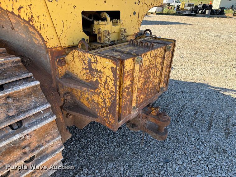 image for item EA0553 2001 Komatsu D155AX-5 dozer
