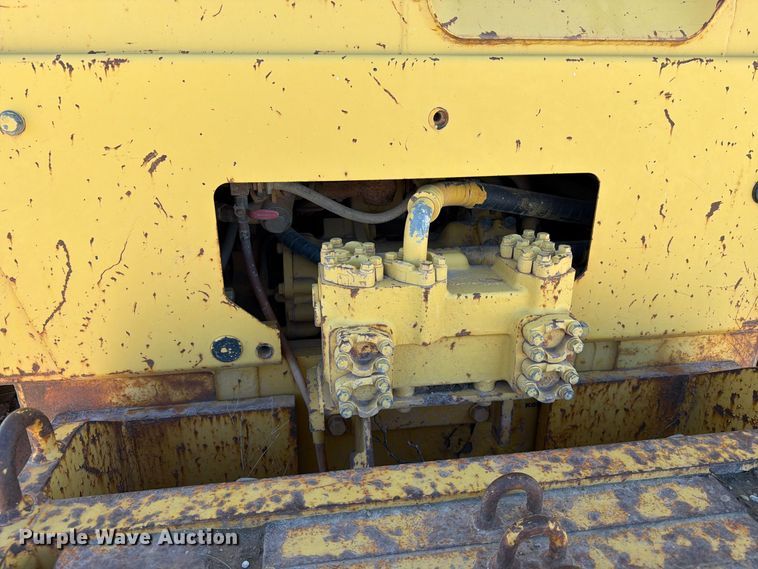 image for item EA0553 2001 Komatsu D155AX-5 dozer