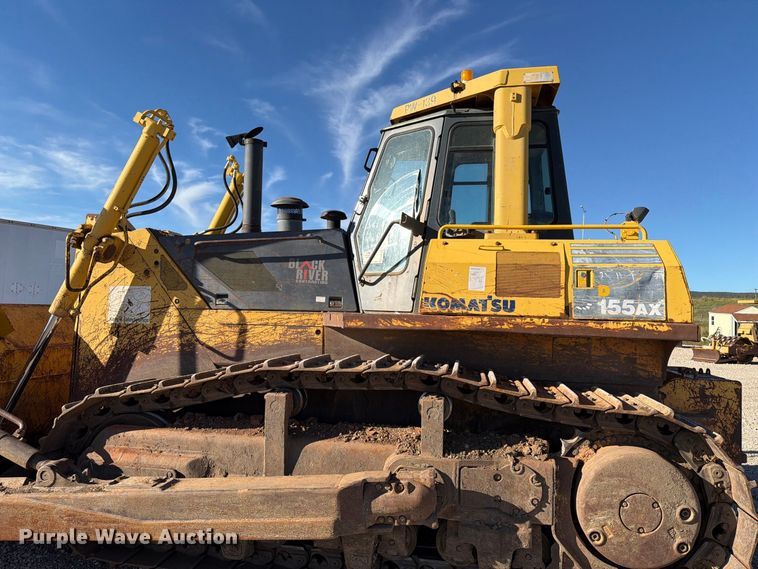 image for item EA0553 2001 Komatsu D155AX-5 dozer