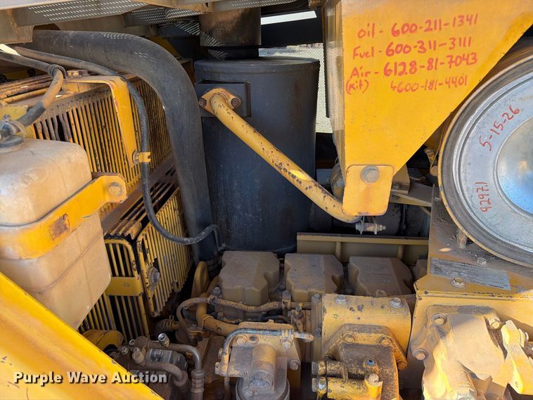 image for item EA0553 2001 Komatsu D155AX-5 dozer