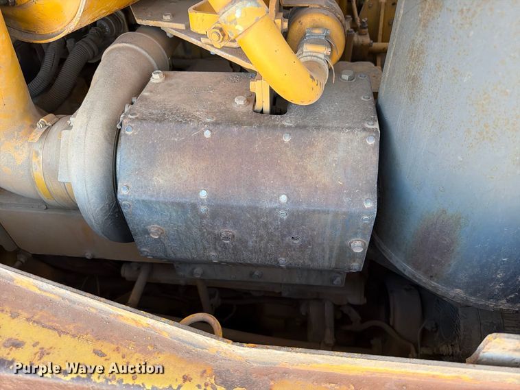 image for item EA0553 2001 Komatsu D155AX-5 dozer