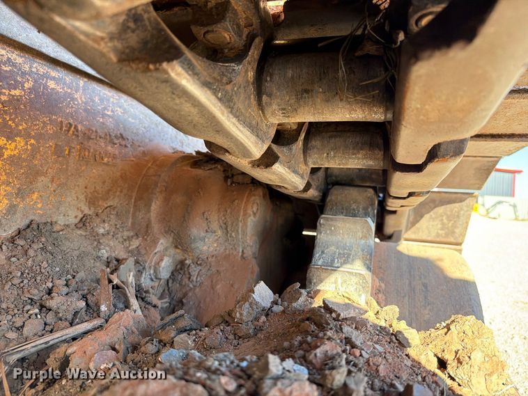 image for item EA0553 2001 Komatsu D155AX-5 dozer