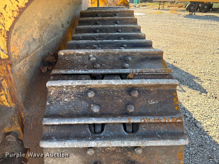 image for item EA0553 2001 Komatsu D155AX-5 dozer
